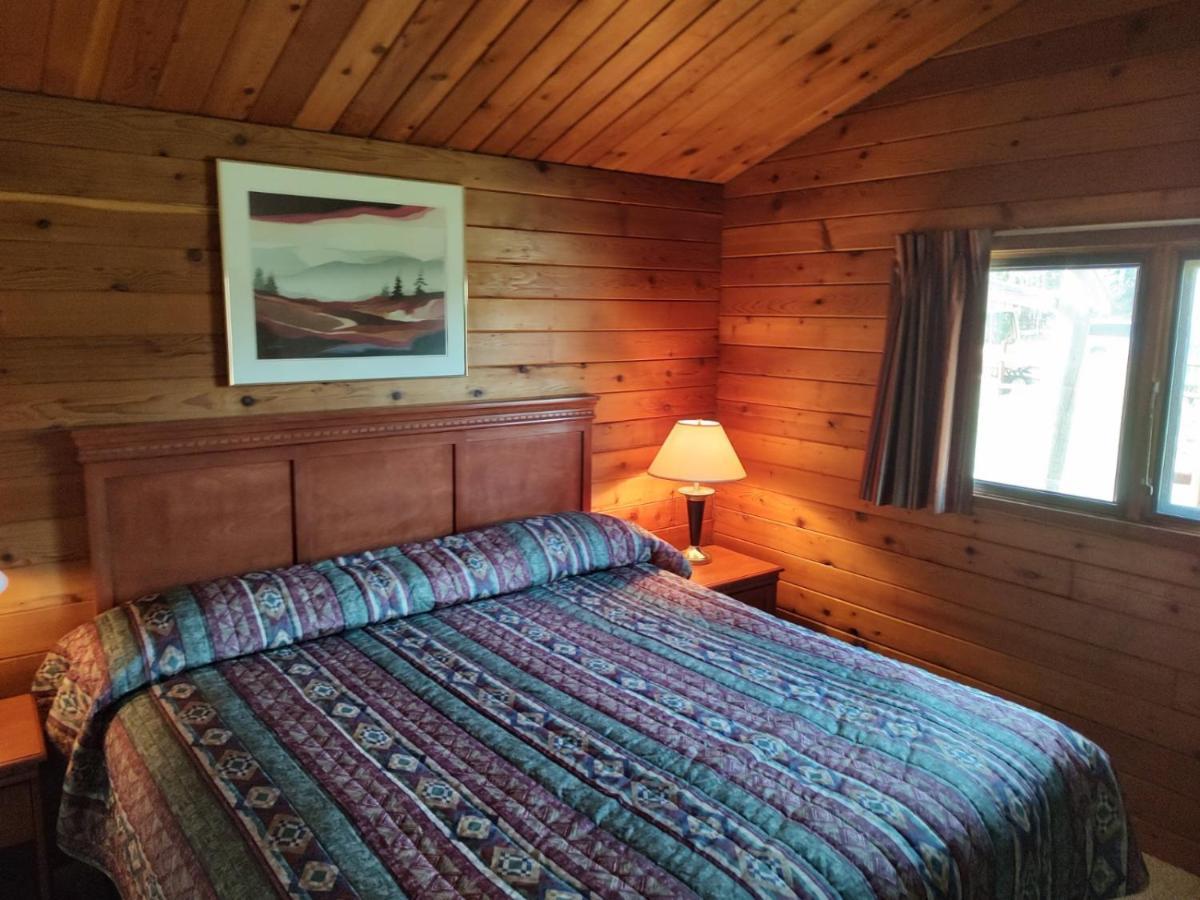 Logan Lake Lac Le Jeune Nature Resort מראה חיצוני תמונה