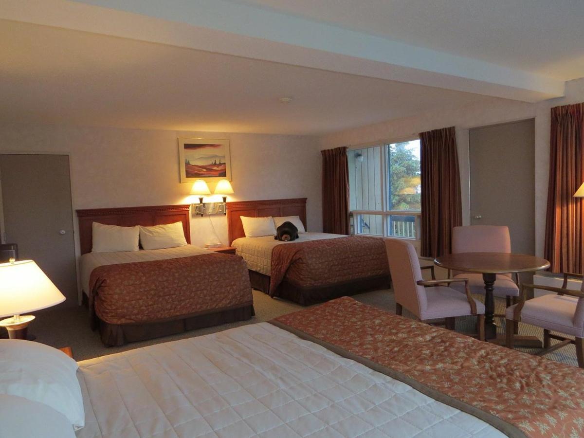 Logan Lake Lac Le Jeune Nature Resort מראה חיצוני תמונה