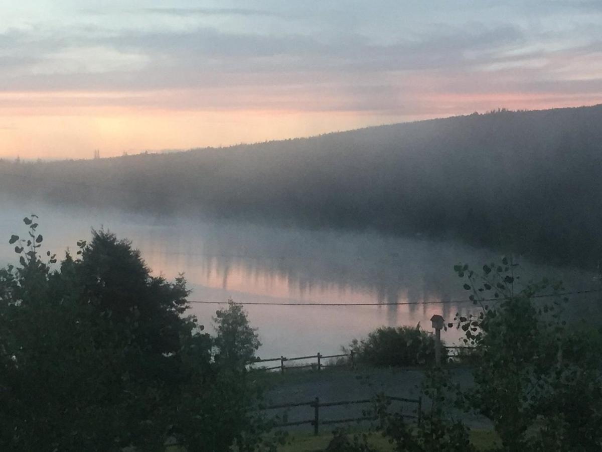 Logan Lake Lac Le Jeune Nature Resort מראה חיצוני תמונה