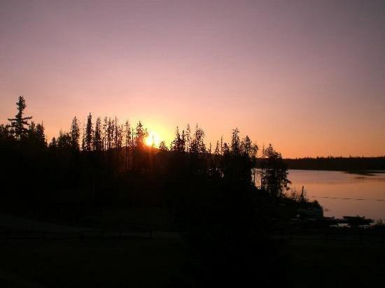 Logan Lake Lac Le Jeune Nature Resort מראה חיצוני תמונה