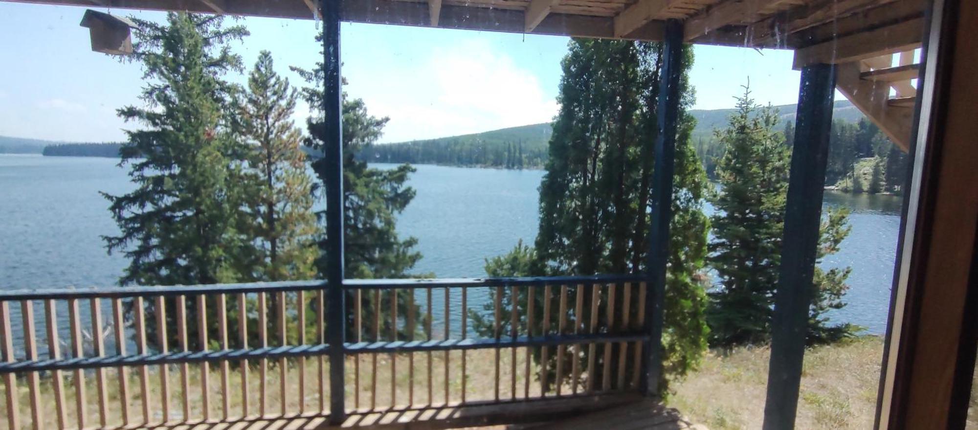 Logan Lake Lac Le Jeune Nature Resort מראה חיצוני תמונה